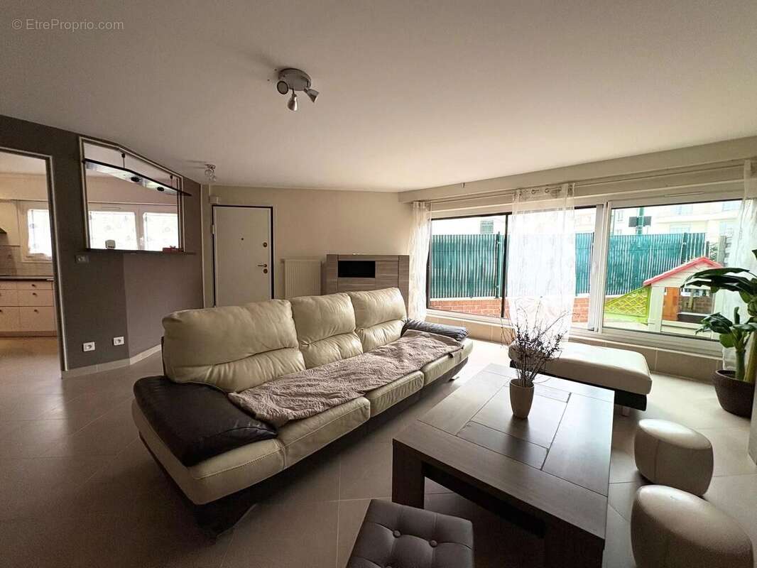 Appartement à PLAISIR