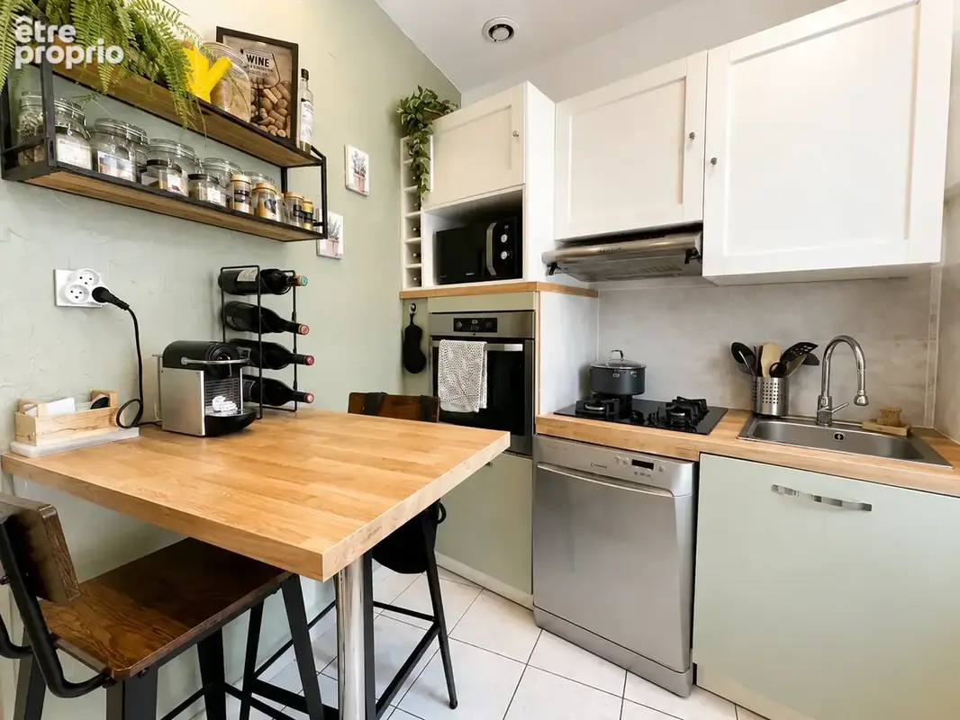 Studio 37m2 - Notre-Dame-de-la-Garde - Marseille 6ème - photo 2