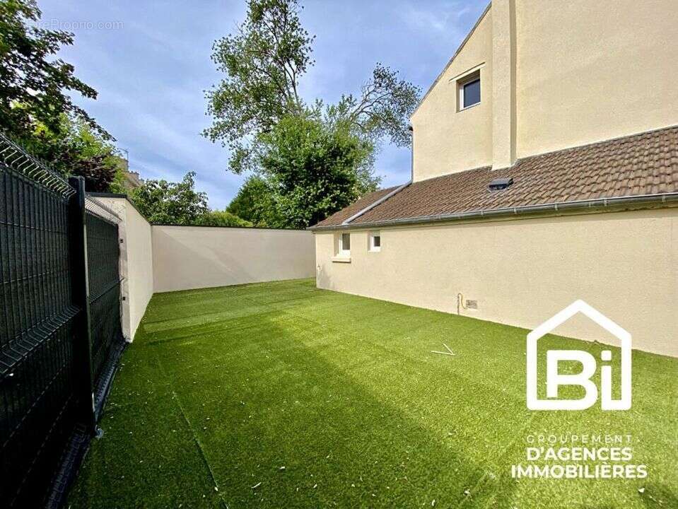 Maison à OUISTREHAM