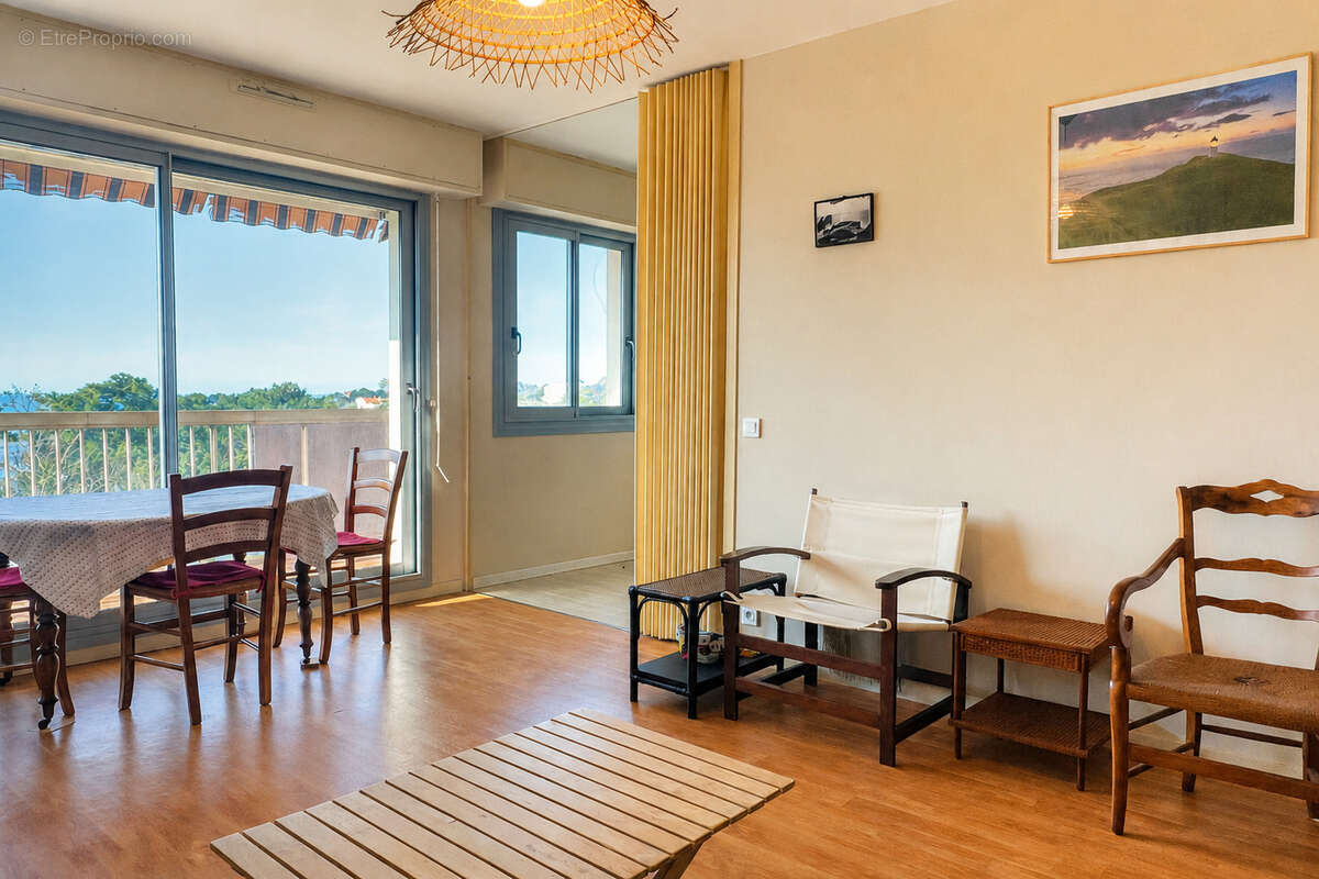 Appartement à VAUX-SUR-MER