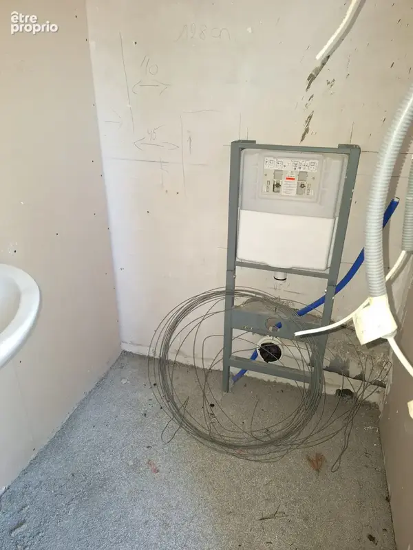   À VENDRE – Maison de ville 213 m² avec 4 appartements à finir de rénover – RISCLÉ (Gers 32) - photo 6