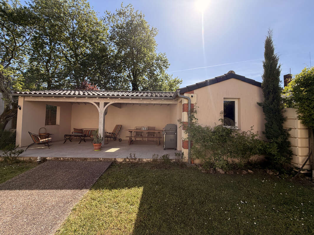 Maison à SAUJON