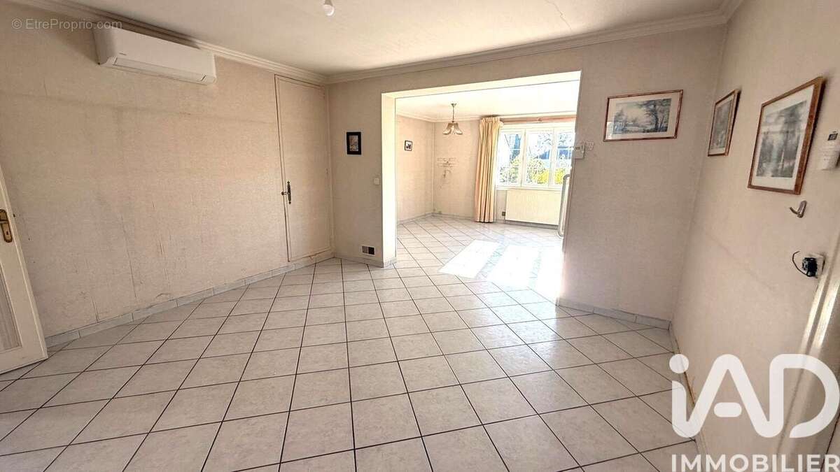 Photo 2 - Maison à SAINT-CLEMENT