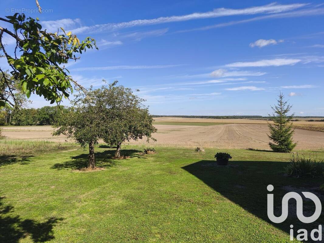 Photo 1 - Maison à CHAVANGES