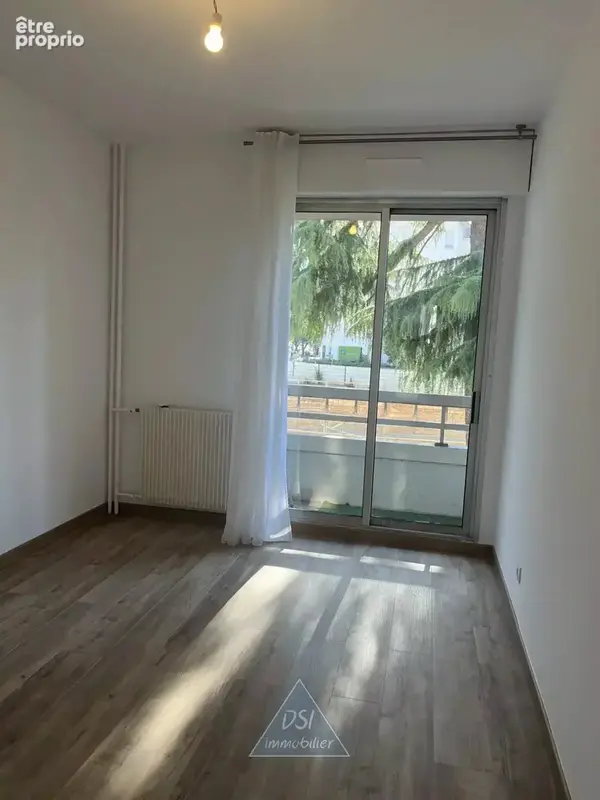 Villeurbanne – secteur zola / gratte-ciel – à visiter sans tarder – superbe t4 traversant de 82 m² – 3 chambres – terrasse/balco - photo 7