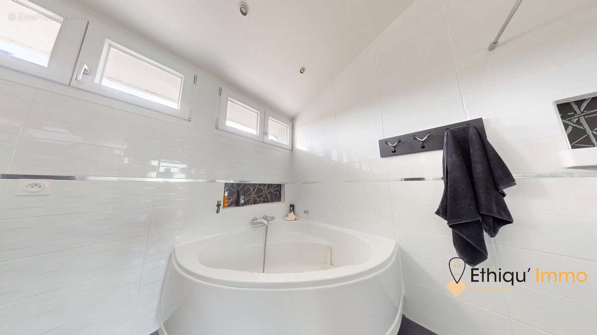 Maison 150 m² à Saint-Parres-Aux-Tertres  - photo 7