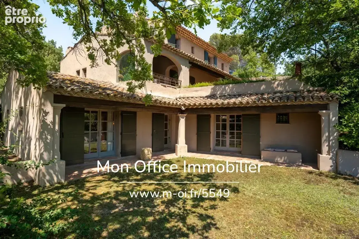 Référence : 7207-NGU. - Maison 10 pièces - 8 chambres - Jacuzzi, Piscine, Salle de Cinema - Village à pied - photo 7