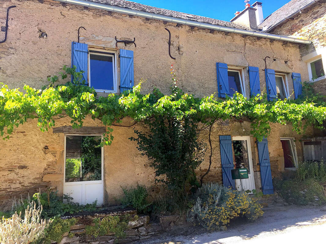 Maison à QUINS
