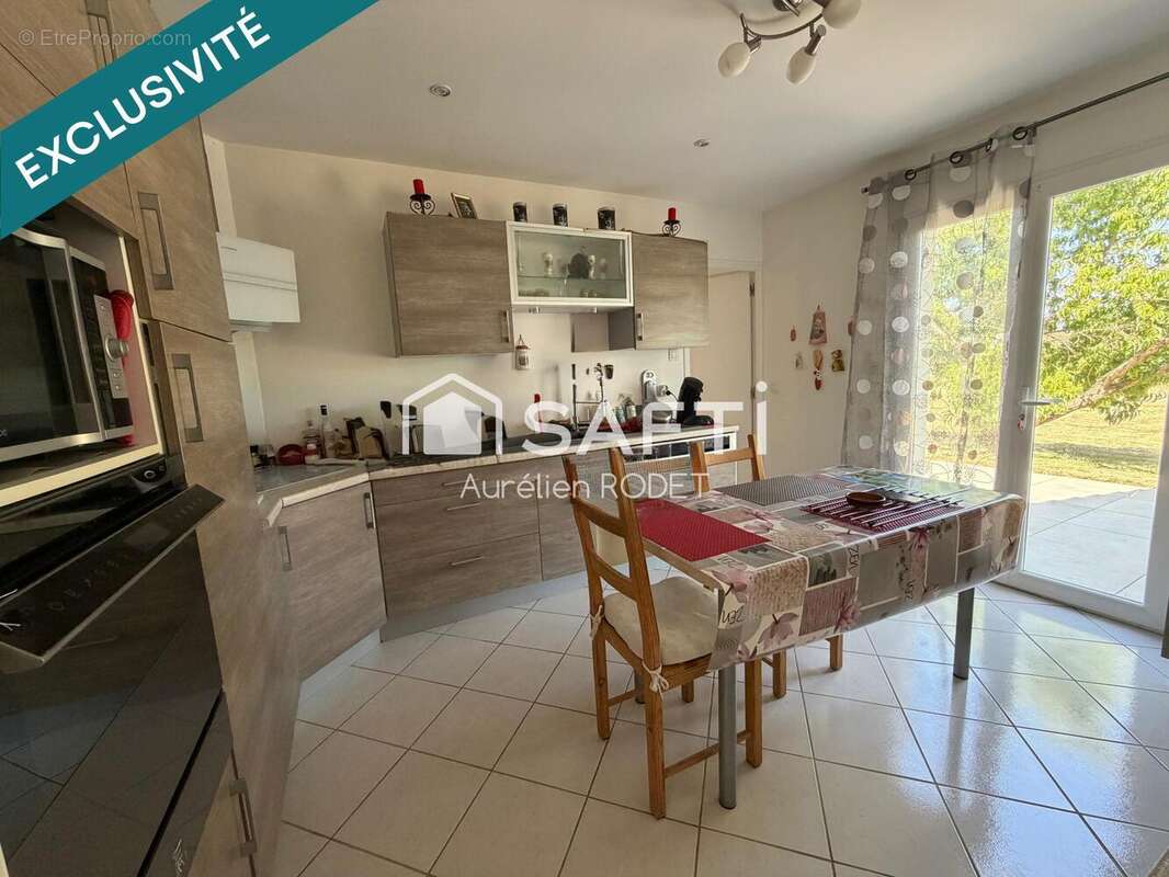 Maison 154 m² à Reuilly  - photo 4