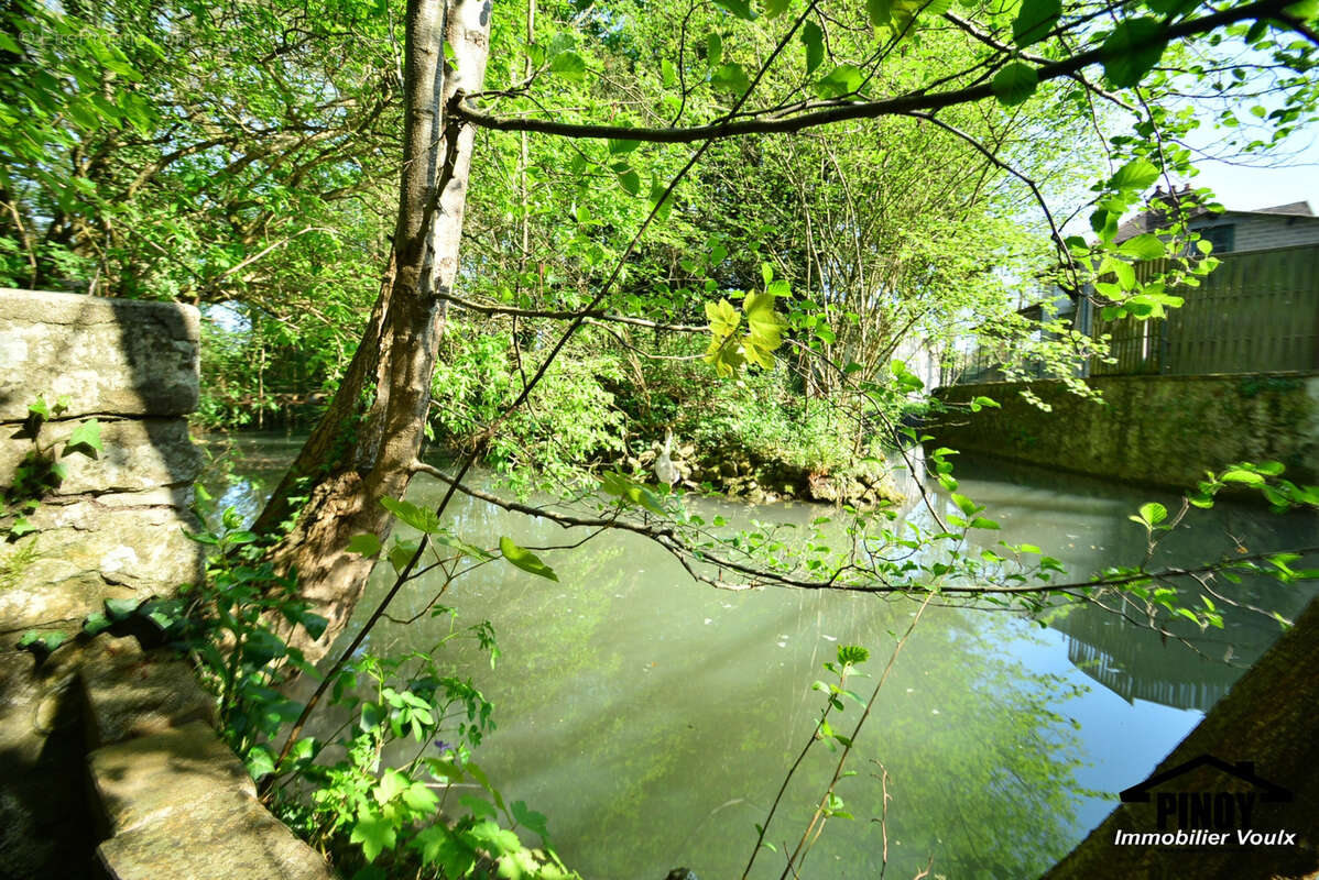 Maison à VOULX