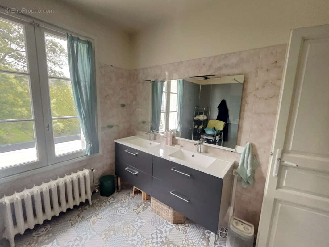 Maison à SAINT-JEAN-LE-THOMAS