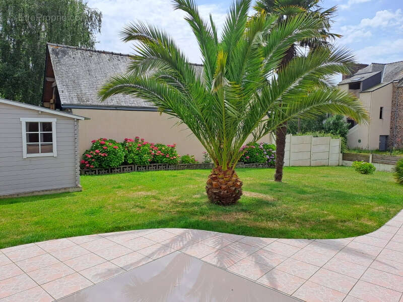 Maison à MINIAC-MORVAN