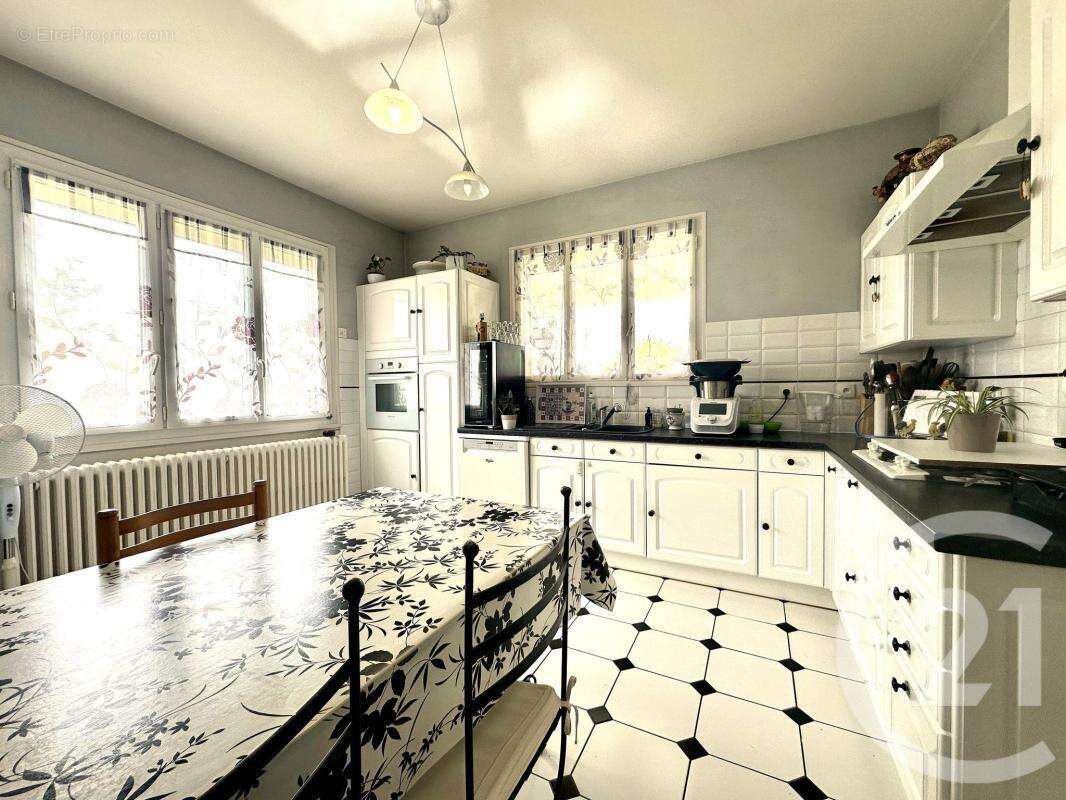 Maison 139 m² à Aixe-Sur-Vienne  - photo 6