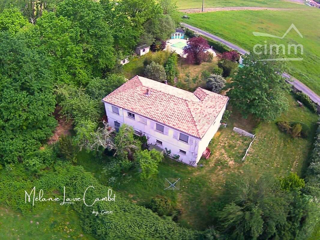 Maison à CHEPNIERS