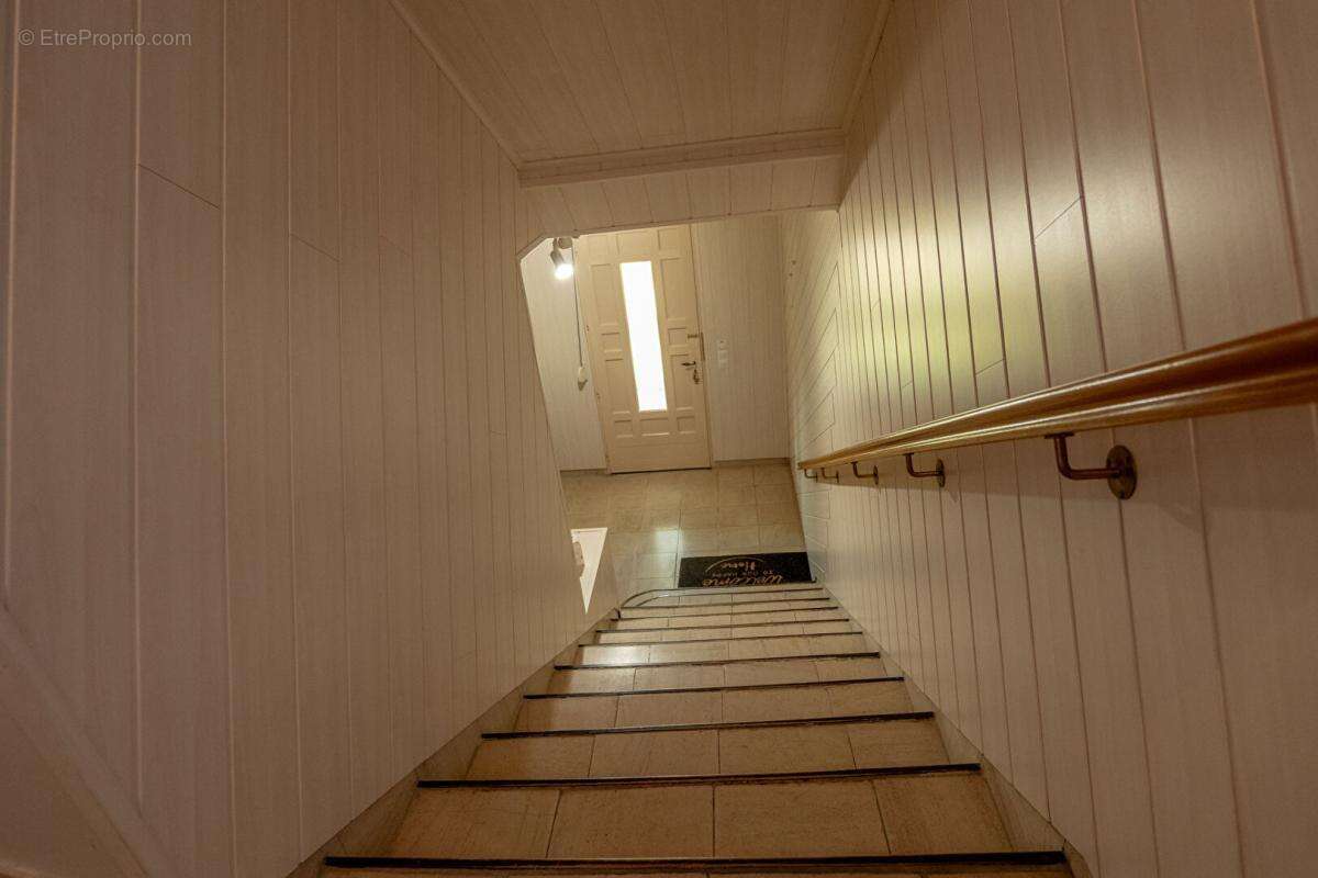 Lieux uniques ® x propriétés privées propose maison de  187 m² sur un terrain de 1295 m² à cellettes (41) - photo 7