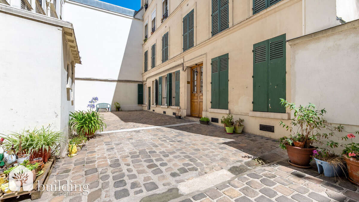 Appartement à PARIS-17E