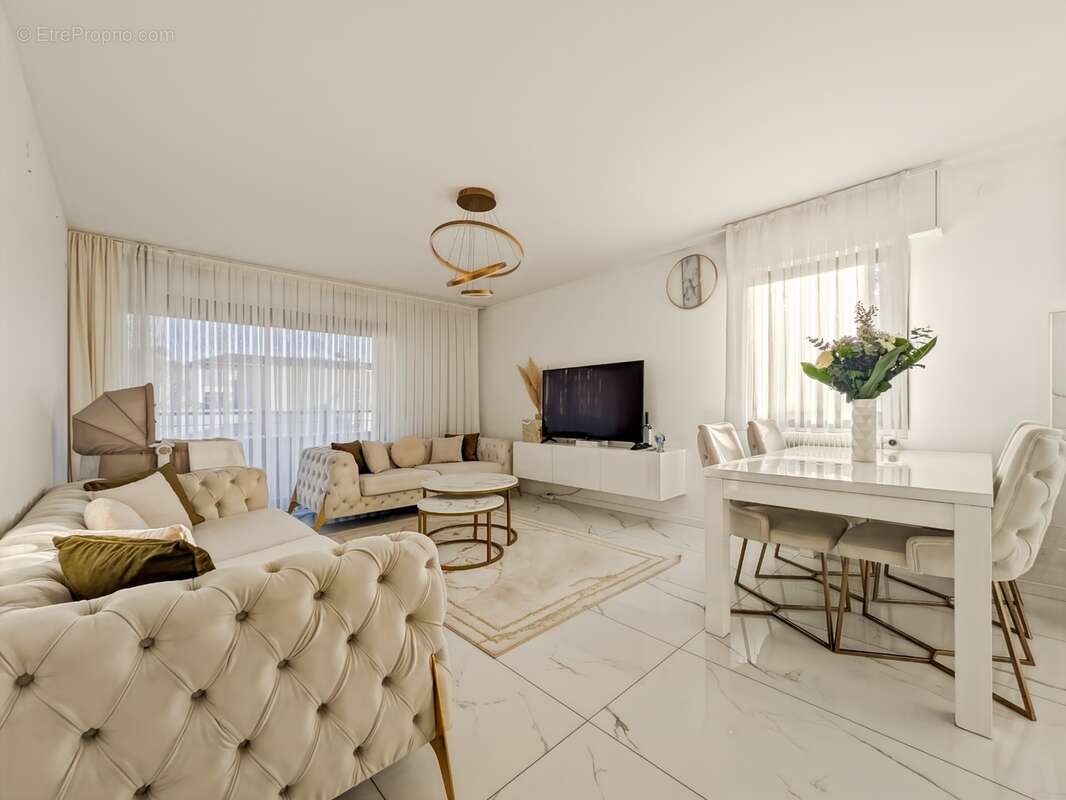 Dpt Haute Savoie (74), à vendre THONON-LES-BAINS - Lumineux T3 de 63m² avec double balcon – Secteur très recherché - photo 3