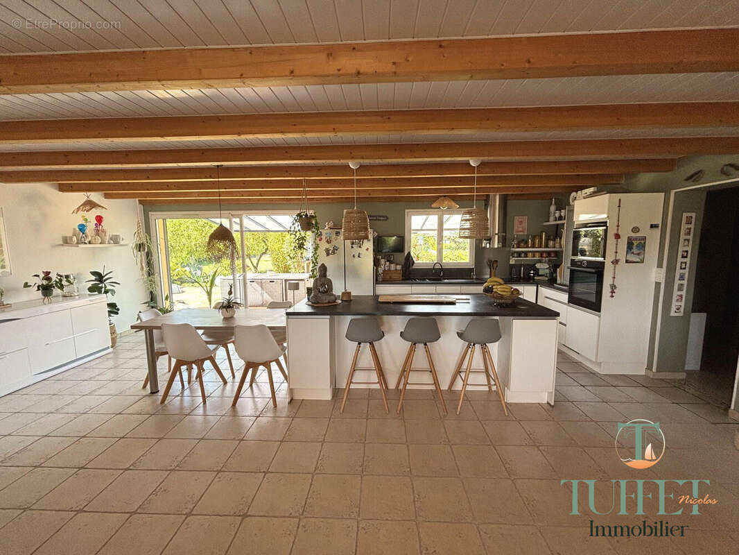 Maison à SAINT-SULPICE-DE-ROYAN