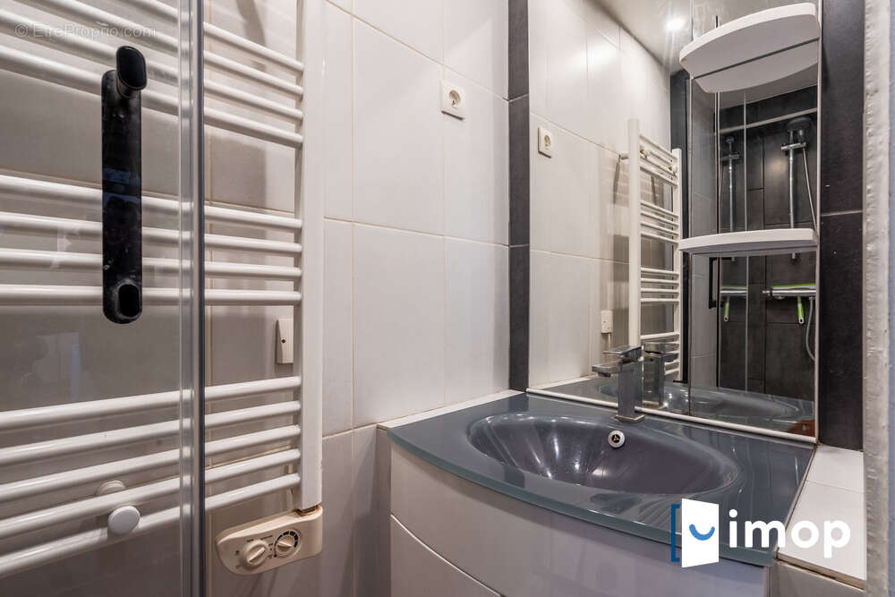 Appartement à PARIS-3E