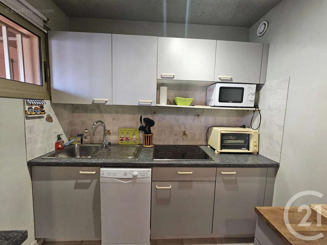 Appartement à SIX-FOURS-LES-PLAGES