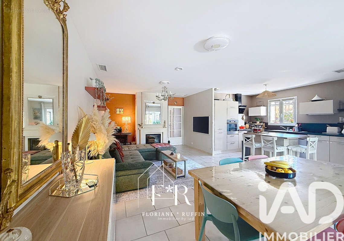 Photo 8 - Maison à SORGUES