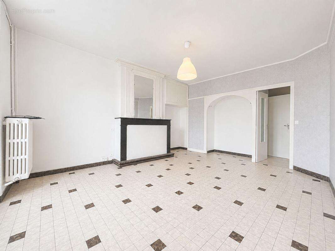 Maison à ECUEILLE