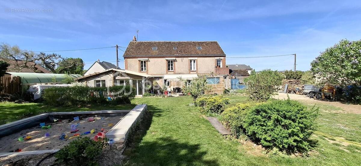Maison à LE BOULAY