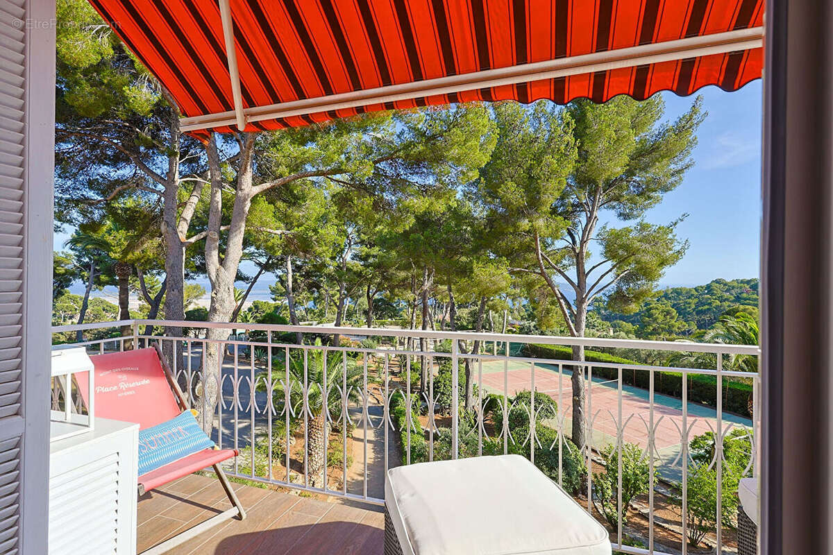 Appartement à HYERES