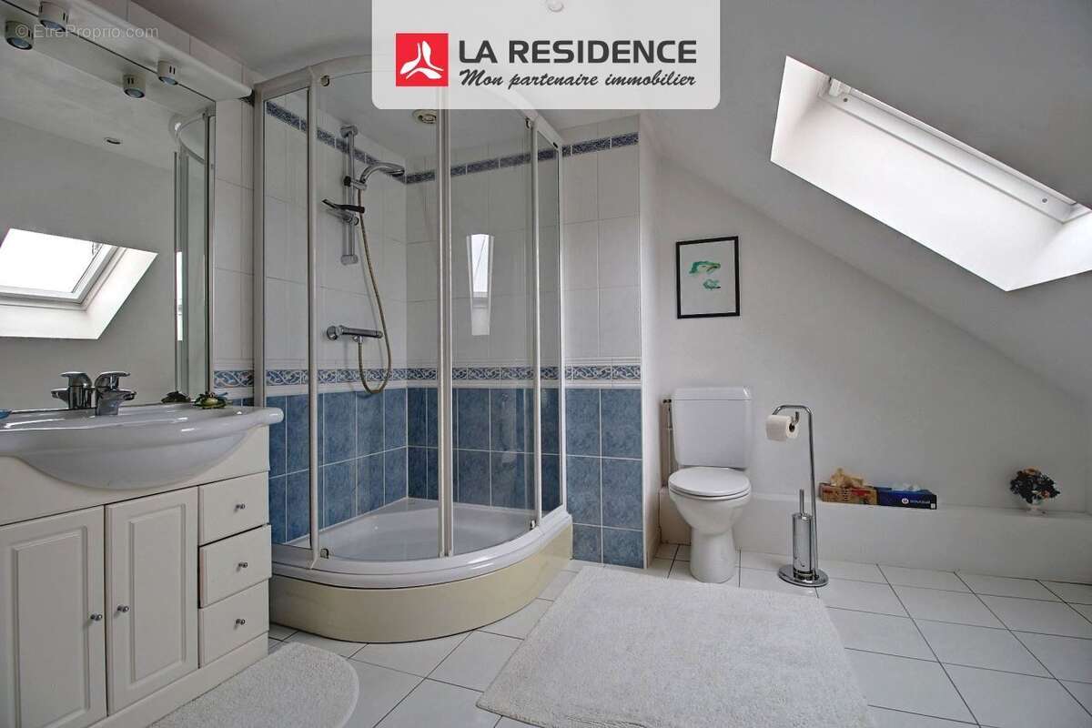 Maison 112 m² à Oissel  - photo 8