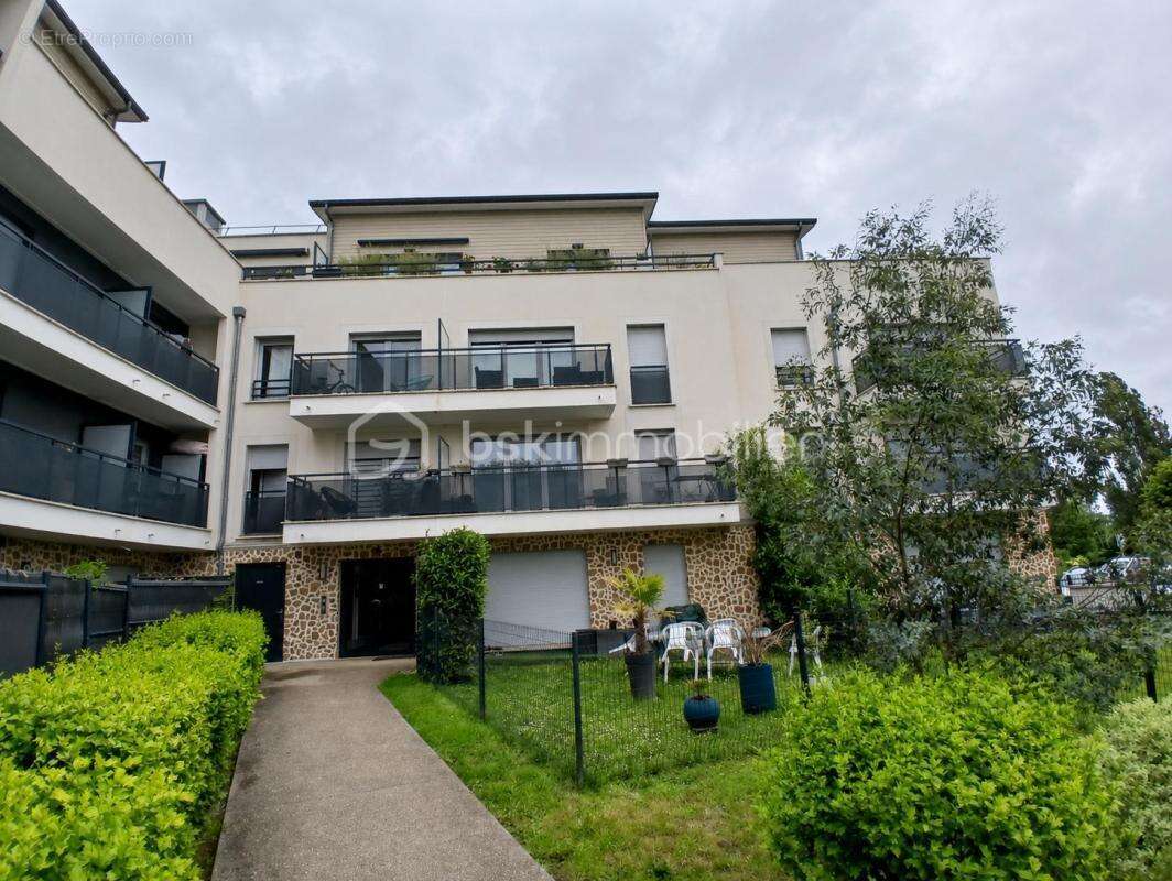 Appartement à MOISSY-CRAMAYEL
