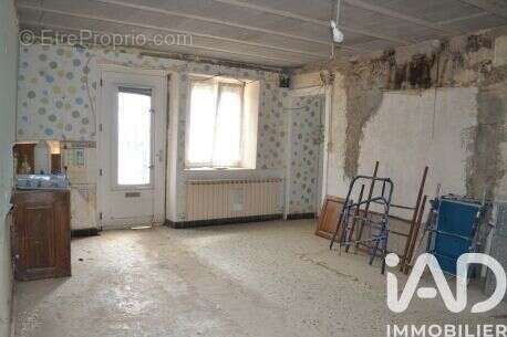 Photo 3 - Maison à ROUVRES-LA-CHETIVE