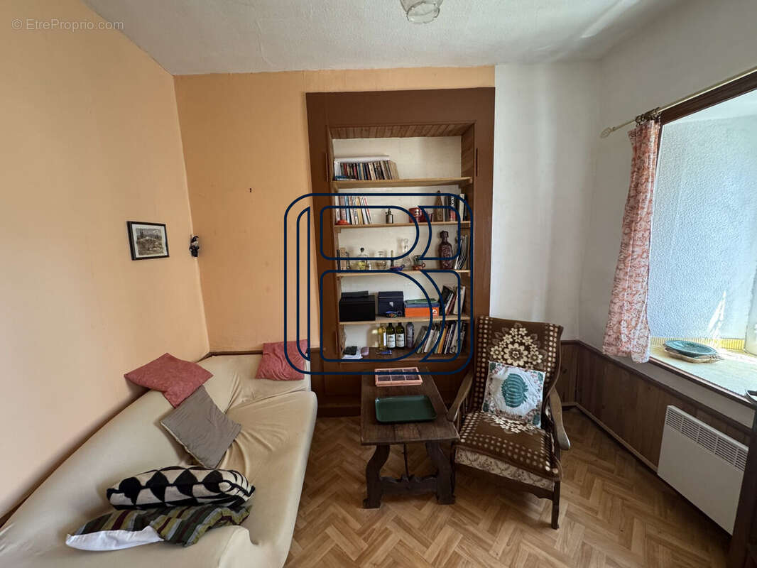 Maison à CHAUMONT-LE-BOURG