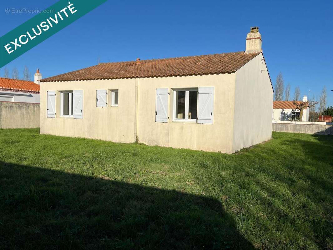 Photo 2 - Maison à SAINT-URBAIN