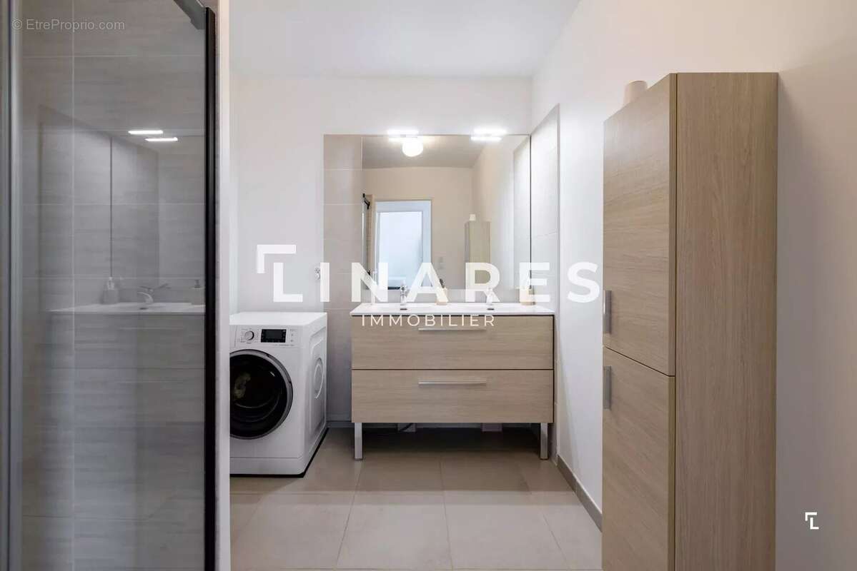 Appartement à MARSEILLE-9E