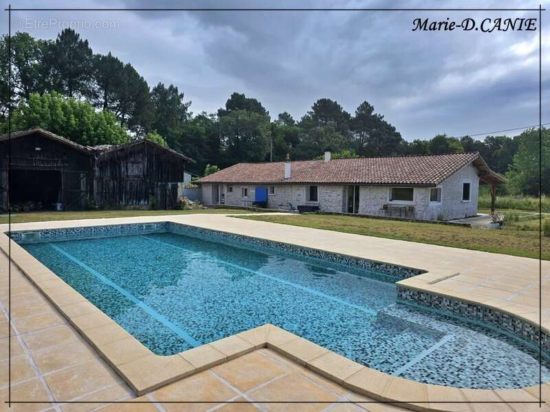 Maison à BARBASTE