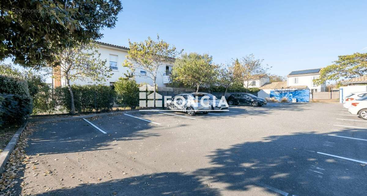 Appartement à FROUZINS