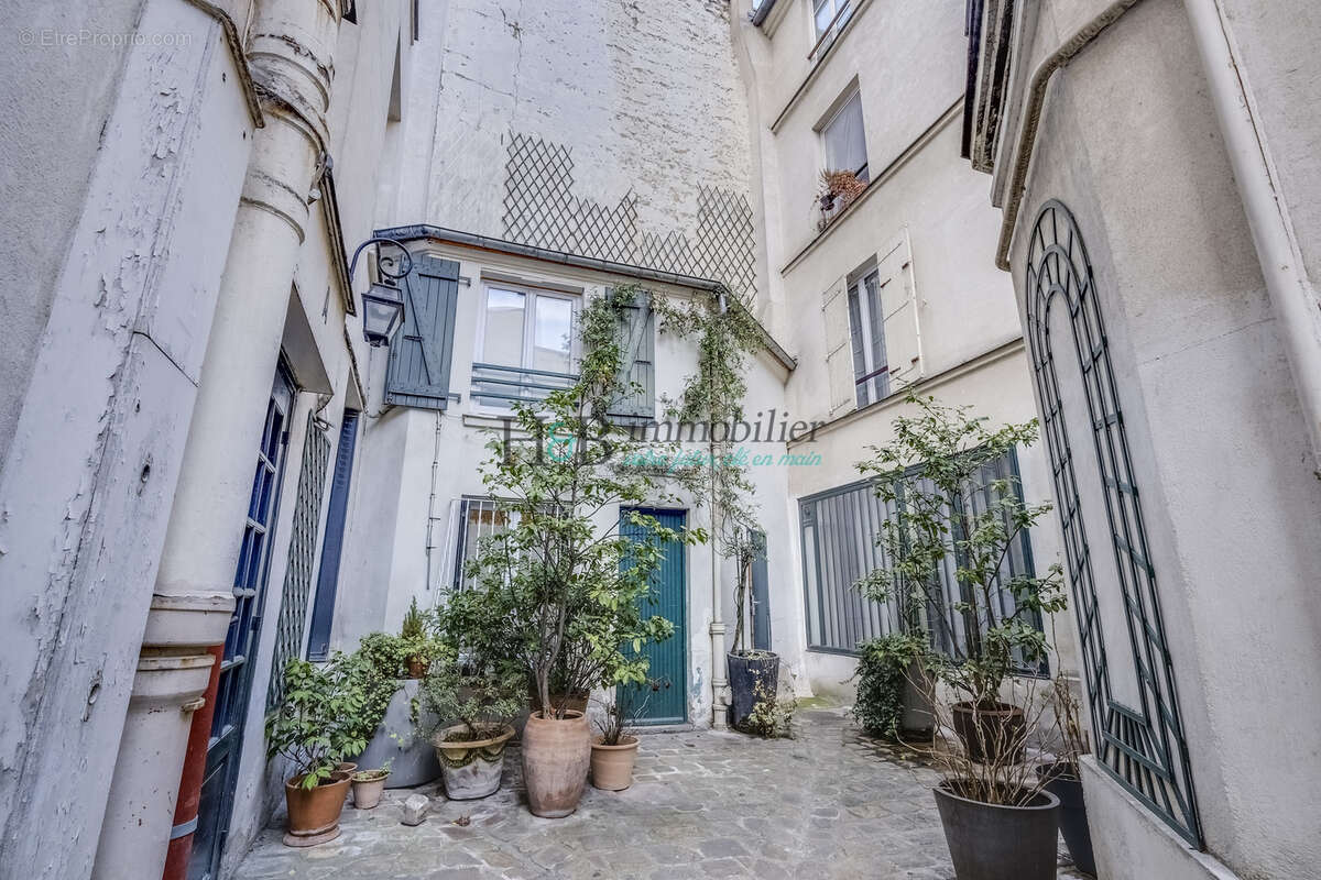Appartement à PARIS-12E