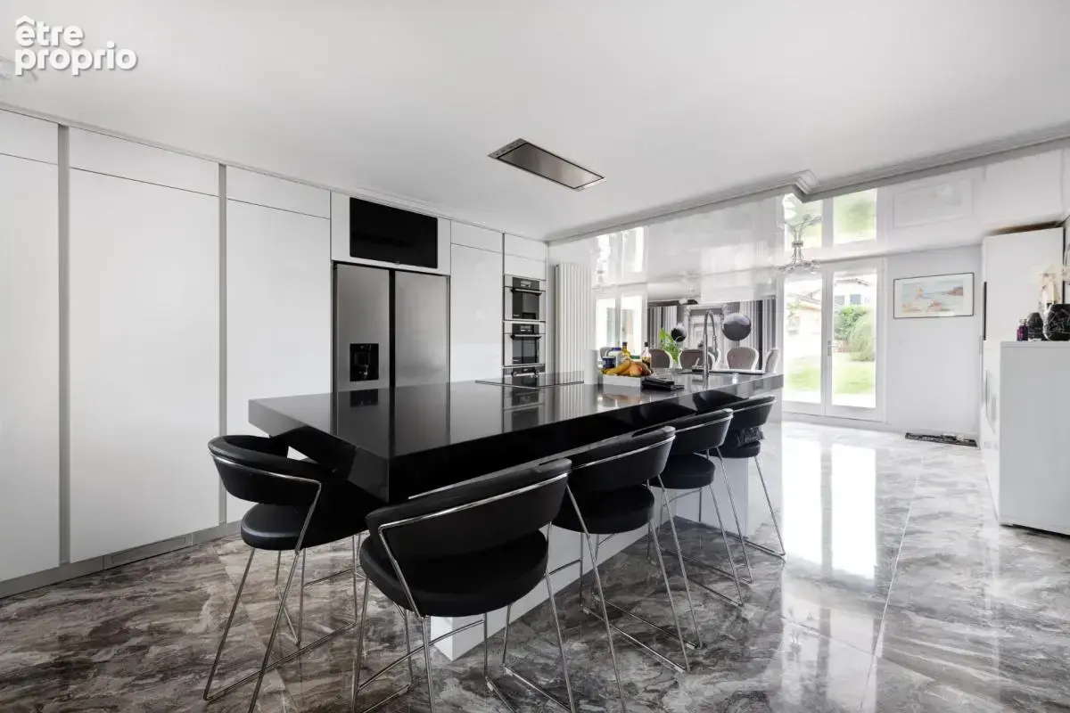 Très belle propriété Maison 8 pièces + 4/5 studios - photo 10