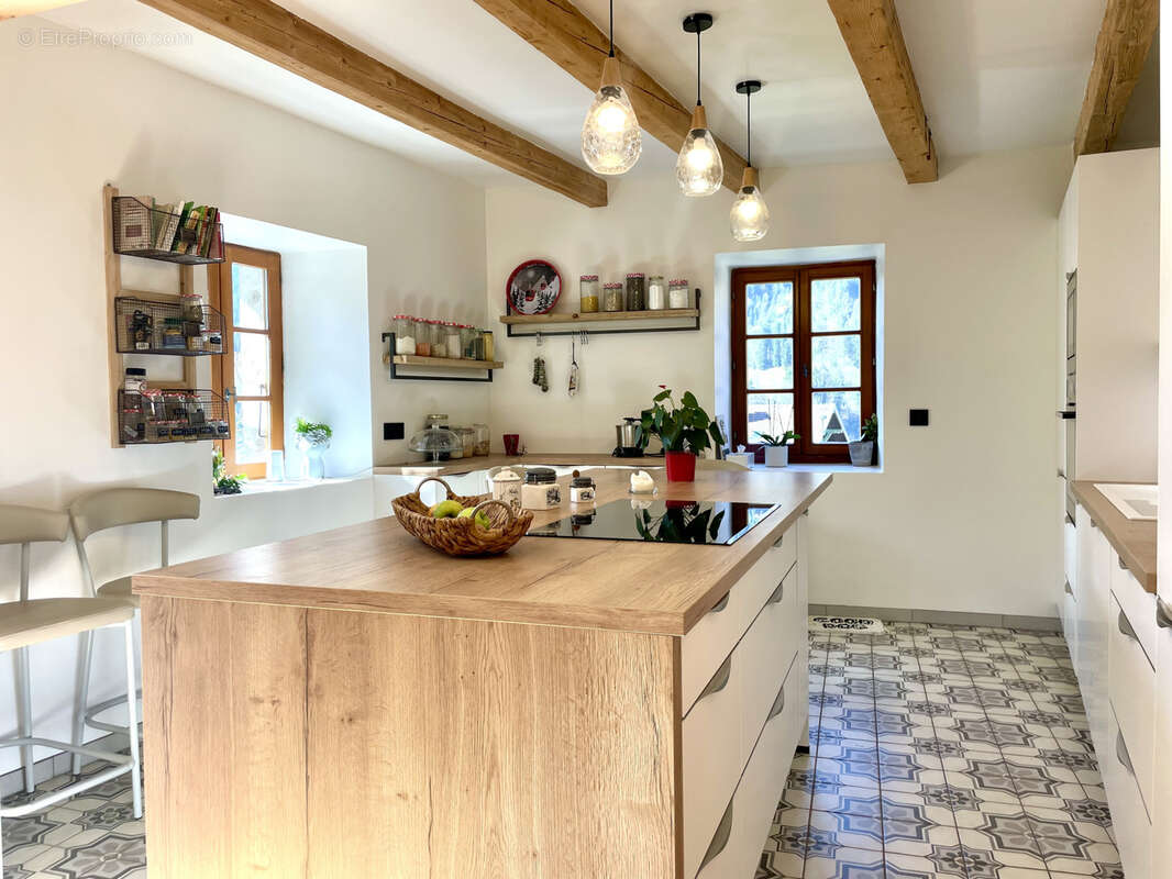 Maison à LE PETIT-BORNAND-LES-GLIERES
