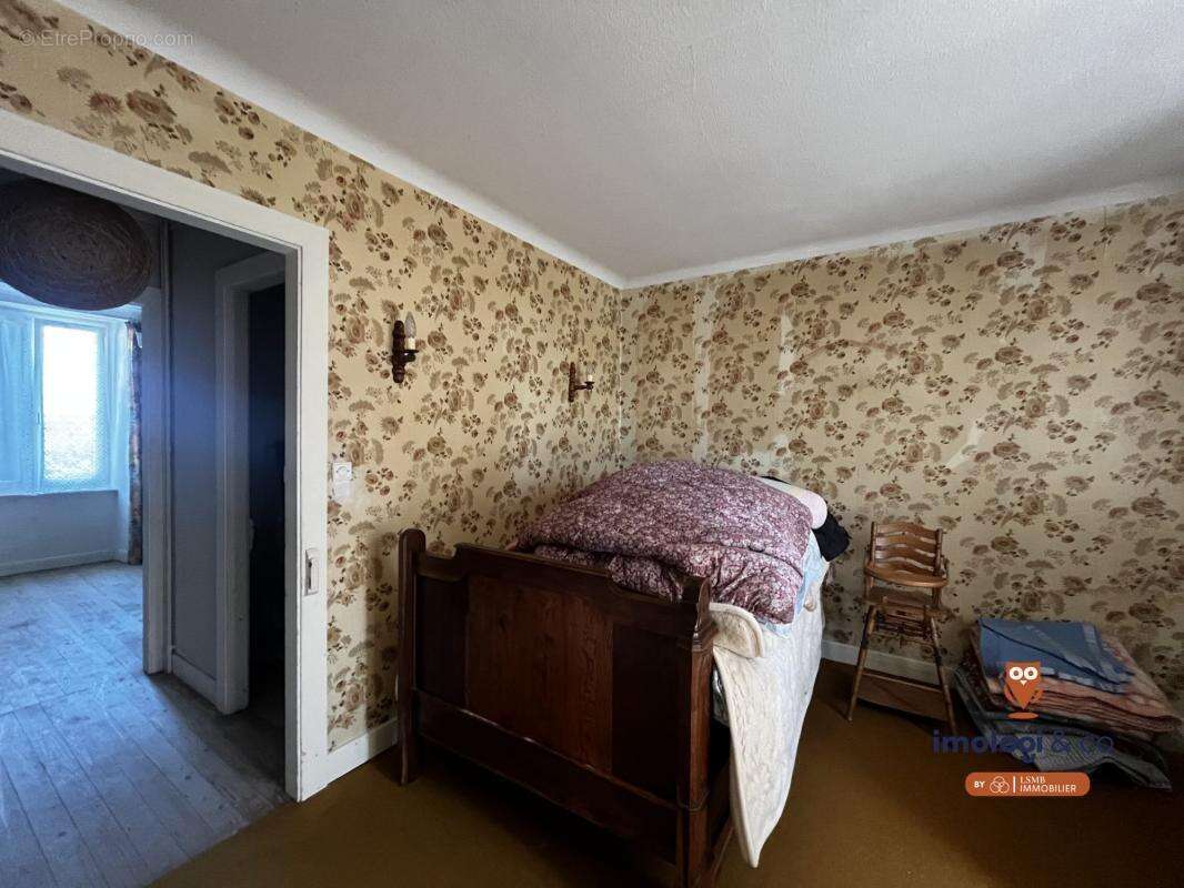 Maison à FRASNE