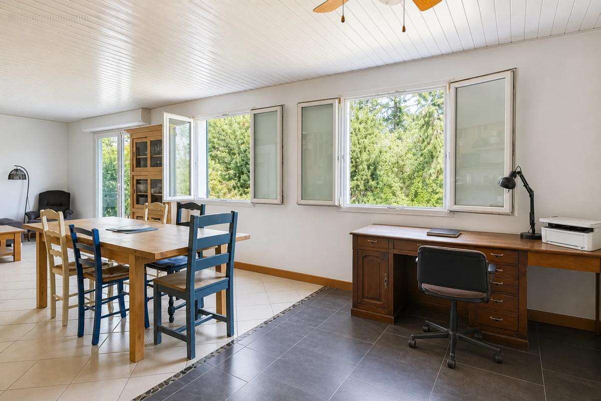 Maison de 6 pièces de 122 m² à Savigny-sur-Orge - photo 4