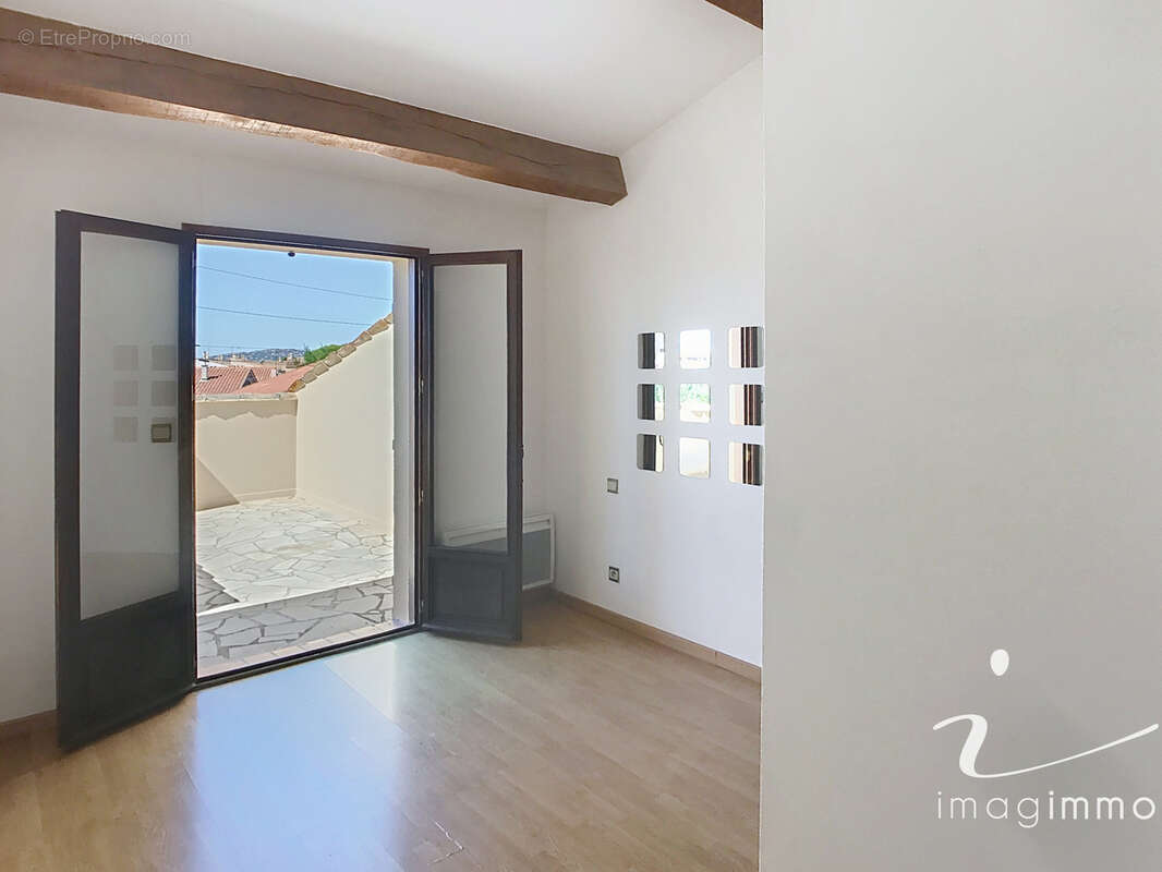 Havre de tranquillité, superbe villa de charme, esprit maison de campagne, au cœur d’un environnement paisible - photo 15