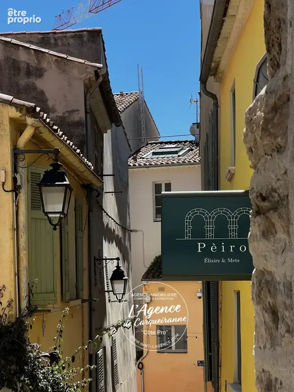 A vendre fonds de commerce restaurant idealement situe au centre ville de hyeres sur une place pleine de charm - photo 11