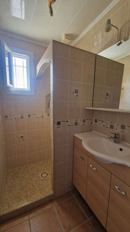 Maison proche VACQUEYRAS - 180 m2  avec appart T2 + 2 grands garages ! - photo 12