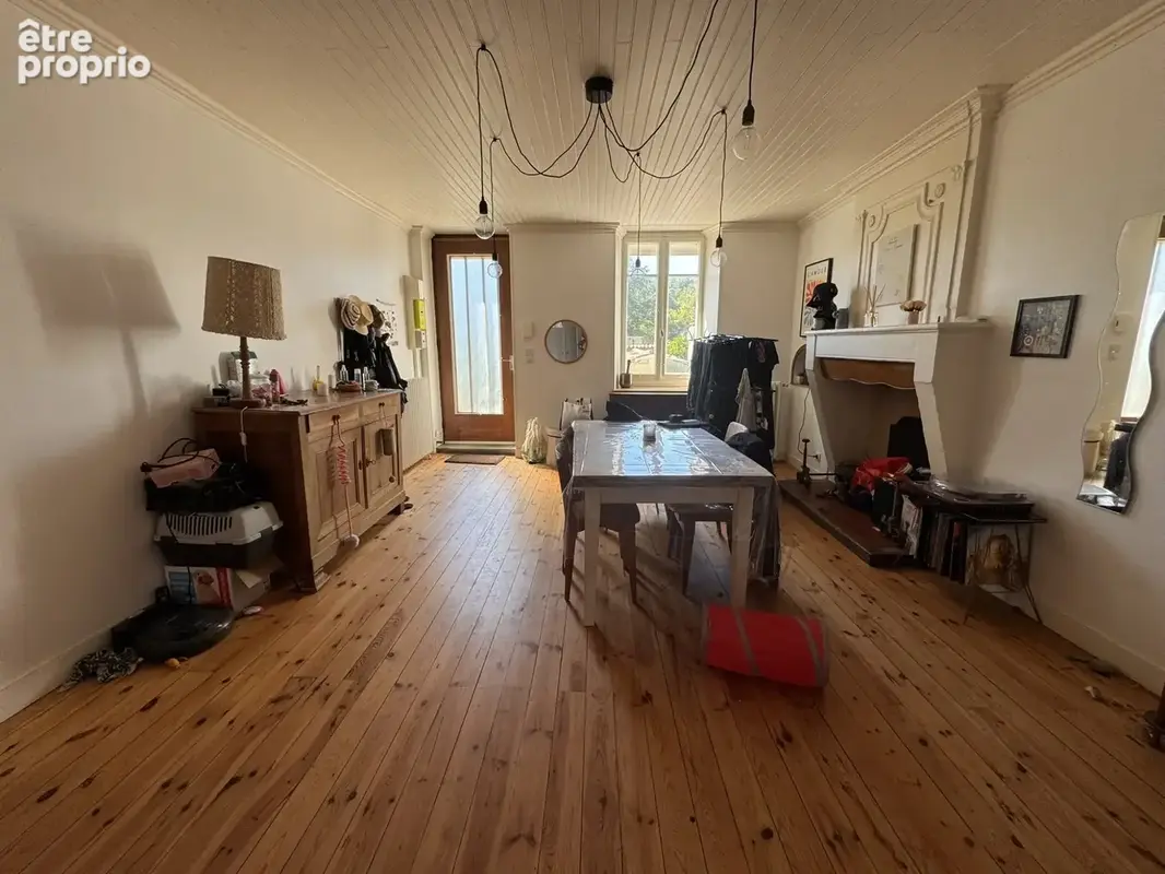 Maison 5 pièces 136 m² à vendre à Venerand (17100) - photo 2