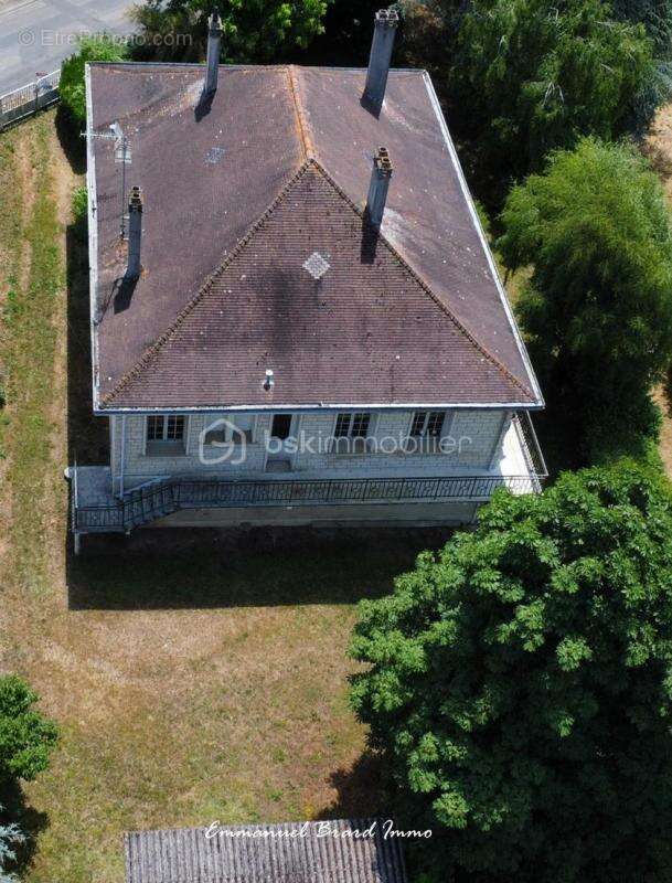 Maison à MONTMORILLON