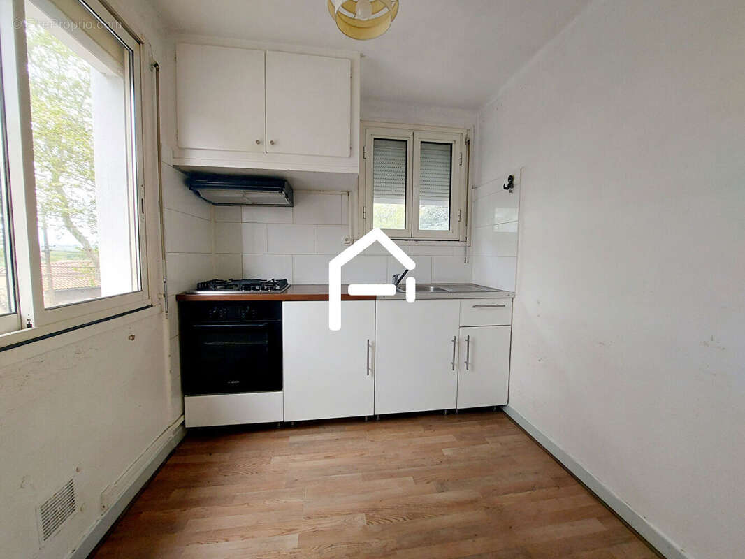 Commerce à VILLEFRANCHE-DE-LAURAGAIS