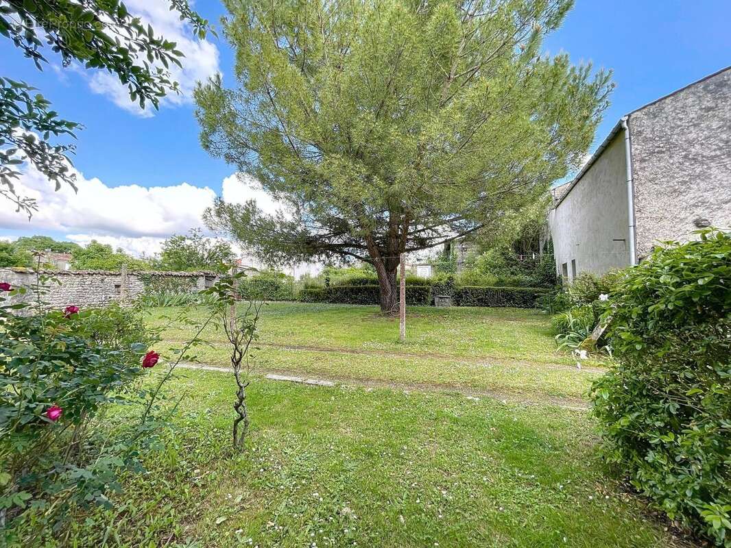 Photo 5 - Maison à POURSAY-GARNAUD