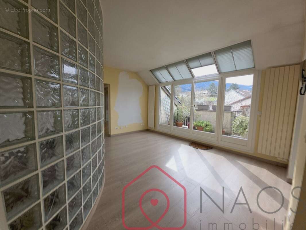 Appartement à ARCHAMPS