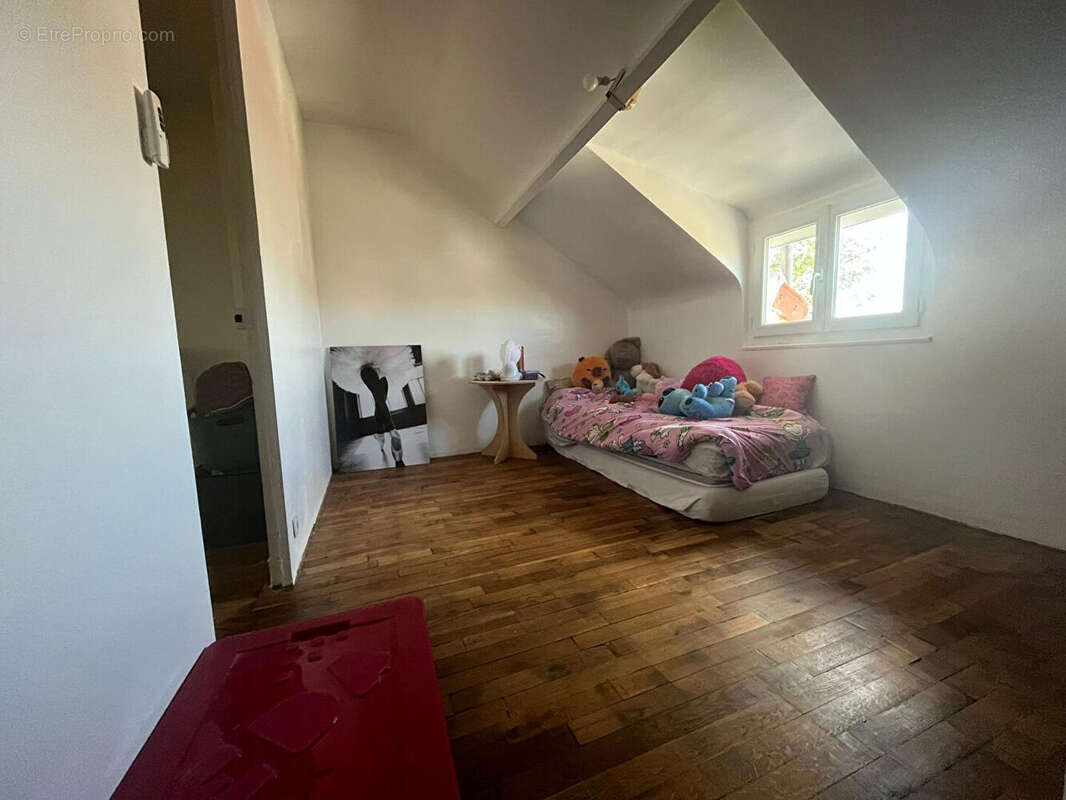 Maison à MARLY-LA-VILLE